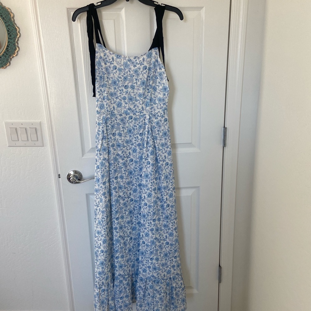 GB blue white floral maxi NWT